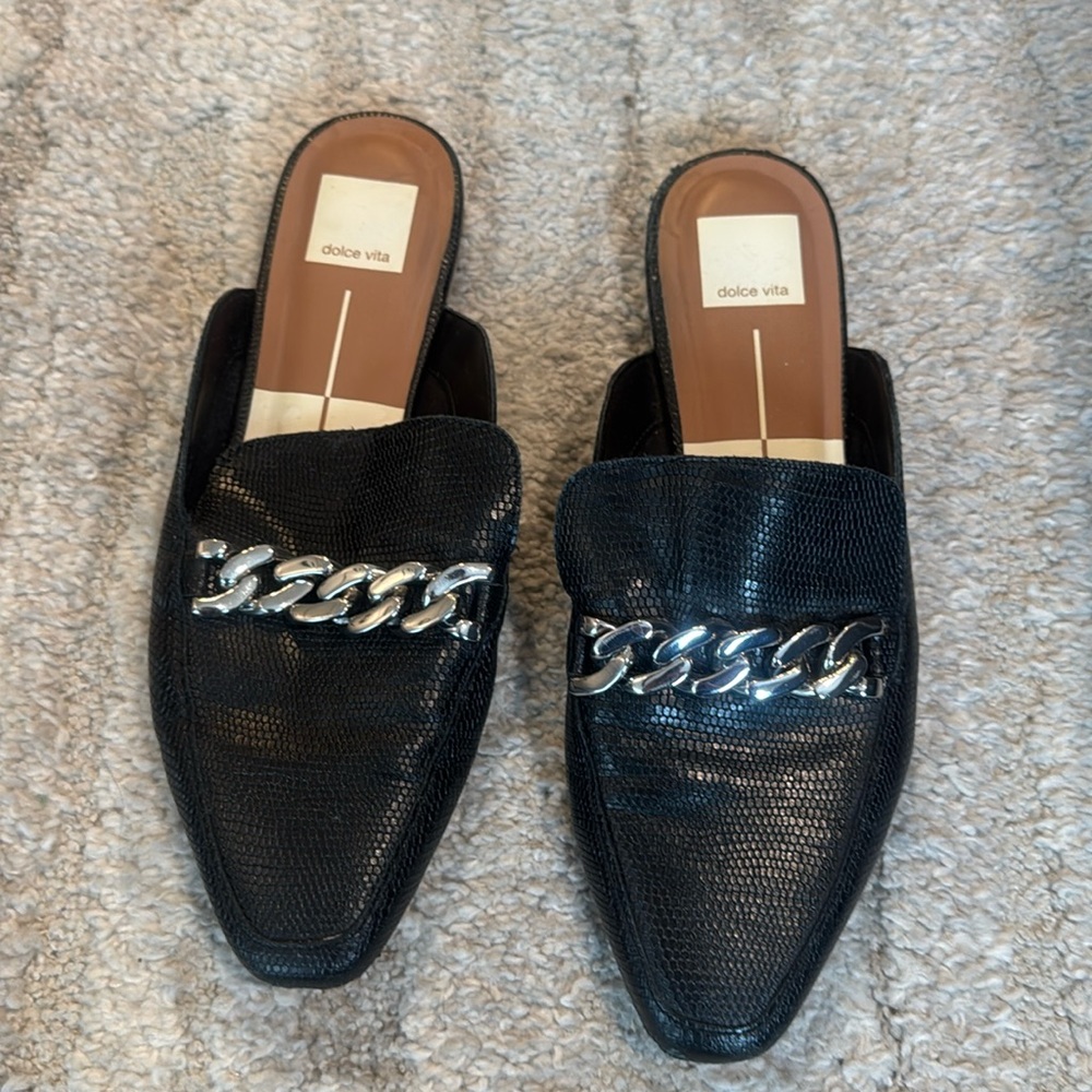Cutest dolce vita chain slip on shoes